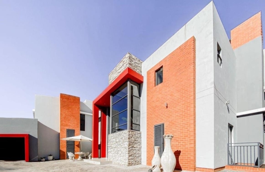 4 Bedroom Property for Sale in Tuscany Ridge North West